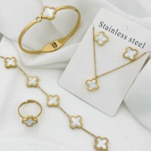 Gold Mother-of-Pearl Clover Jewelry Set