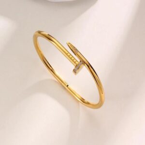 Stone art stainless steel nail bracelet